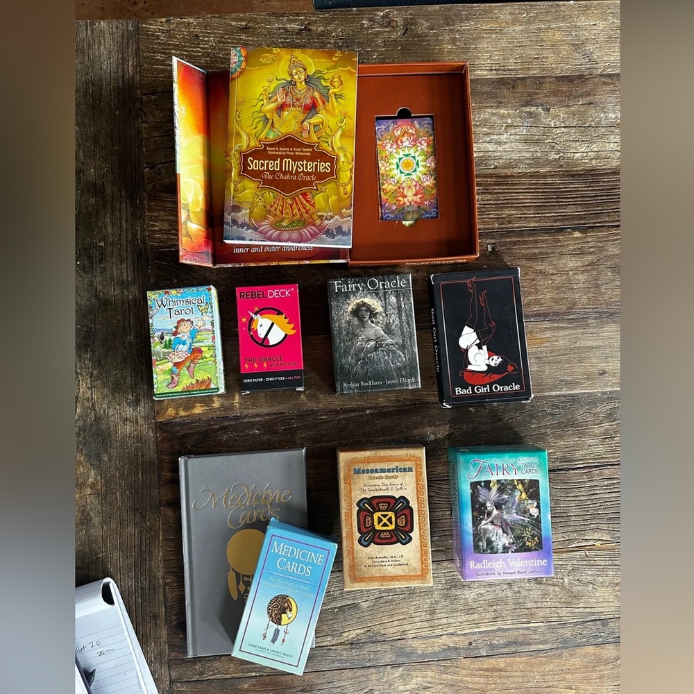 Lot of 8 Tarot/Oracle Cards